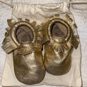 Size 4 Freshly picked gold moccs